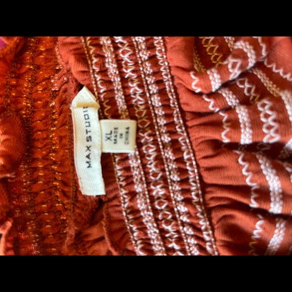 Max Studio Flutter Sleeve Peasant Top - Picture 5 of 6